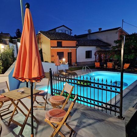 Casa Luana Vila Roč Exterior foto